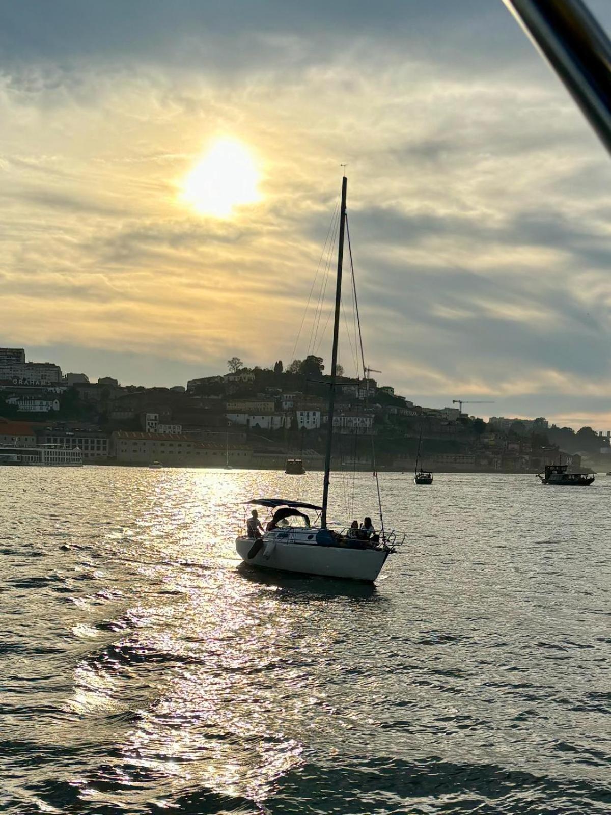 Hotel Navegar No Douro - Navegacao E Turismo Unipessoal, Lda Vila Nova de Gaia Exteriér fotografie